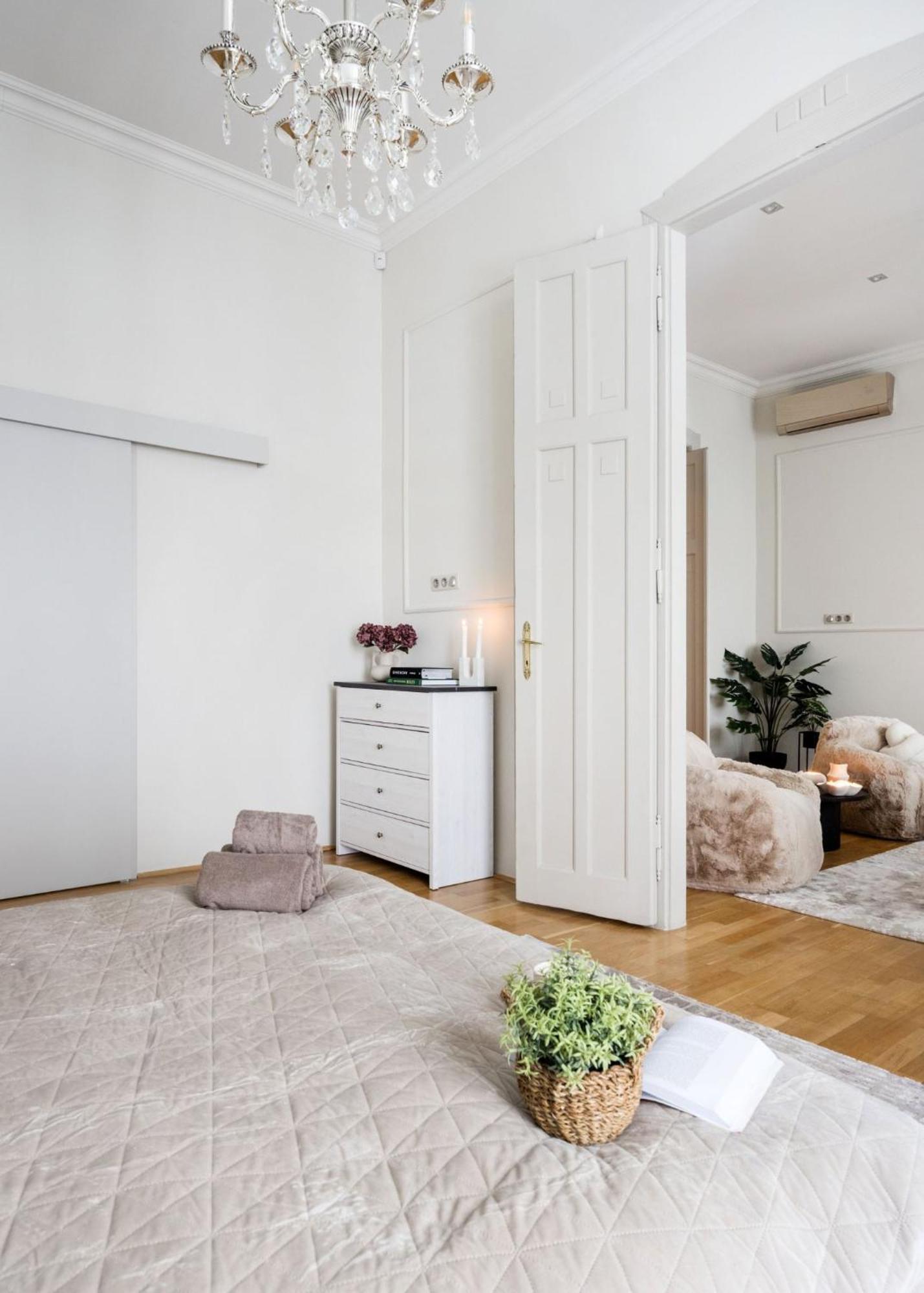 Timeless Elegant Apartment By Opera House Budapeszt Zewnętrze zdjęcie